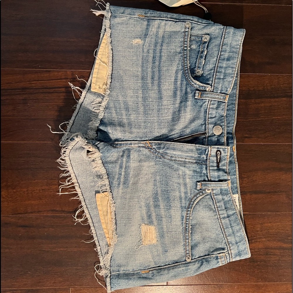 Rag & Bone Jean shorts/ size:27. BRAND NEW NEVER WORN.